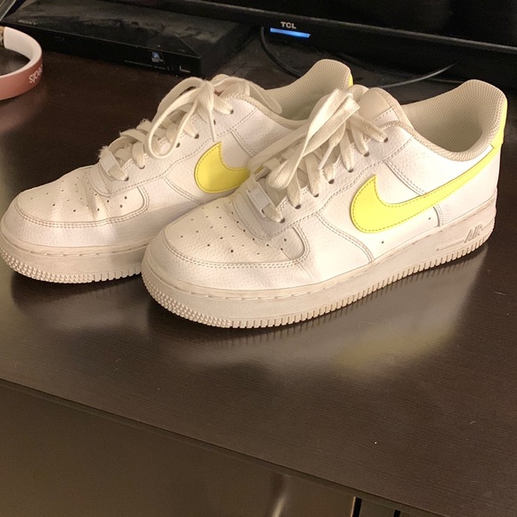 womens air force 1 yellow